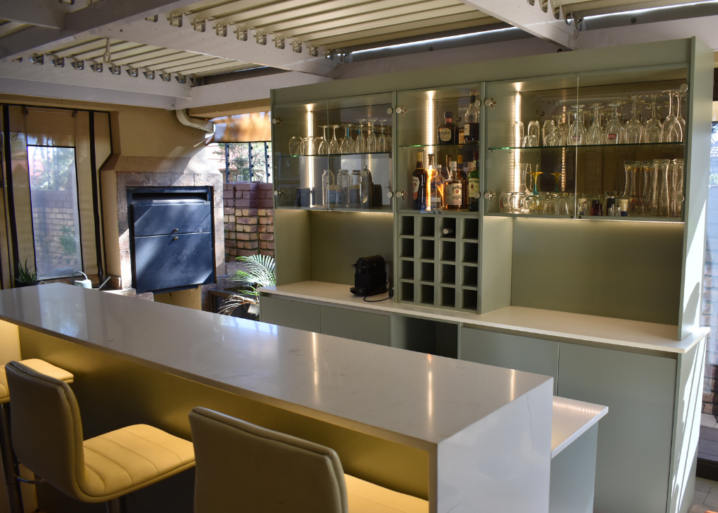 Custom Home Bars Installations